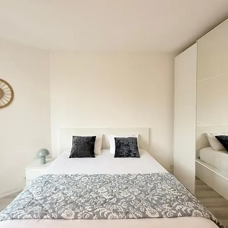 Apartamento M099 élégant T3 Avec Balcon Paisible *